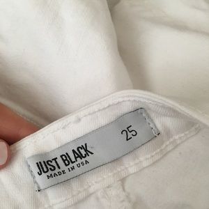 just black white jeans with frayed hem